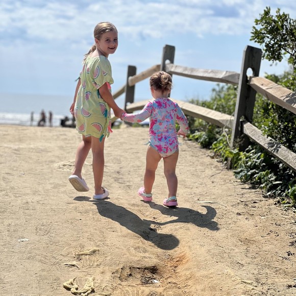 Meet your Posher, Ruth - Picture 1 of 1